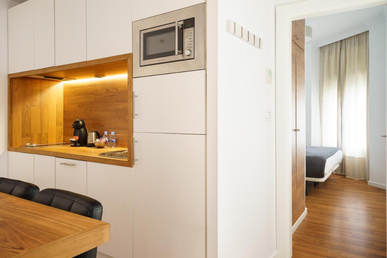 Minimal Rooms By Ele Apartments มาลากา ภายนอก รูปภาพ