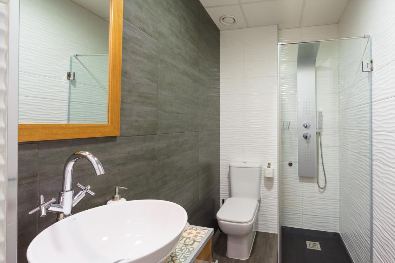 Minimal Rooms By Ele Apartments มาลากา ภายนอก รูปภาพ